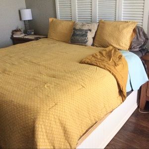 Threshold Mustard Yellow Three Piece Comforter Set